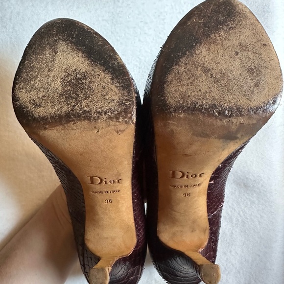 EUC Christian Dior Python Leather Peep Toe Pumps Heels Burgundy Wine 36 37 6-6.5 - Picture 5 of 9